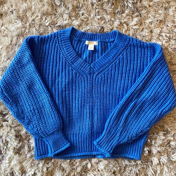Blue Cable-knit Sweater - Picture 1 of 8
